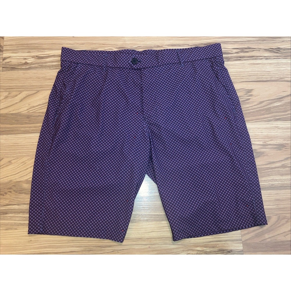 Greyson Shorts Golf‎ Burgundy & Black  Flat Front Size 36 Log All Over